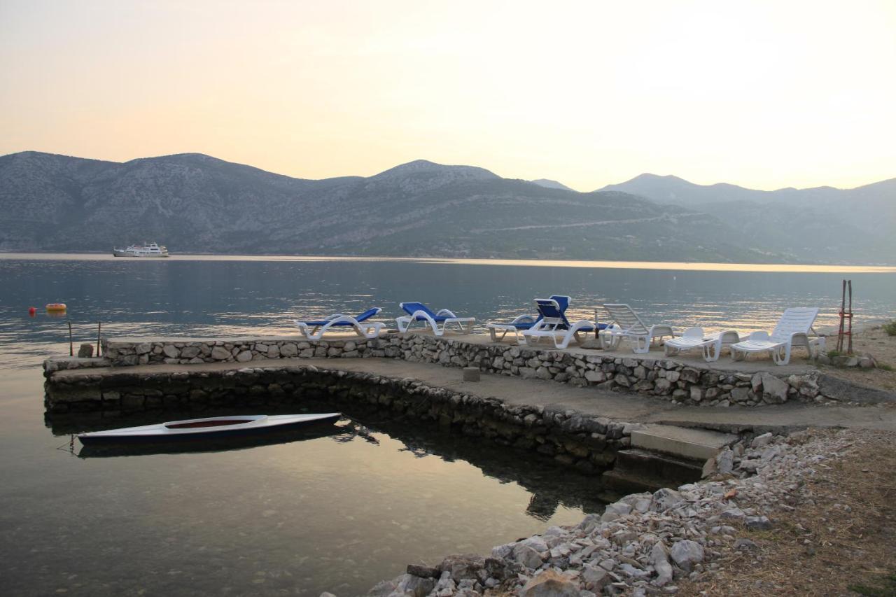 Apartments By The Sea Kneza, Korcula - 9166 Pupnat Exterior photo